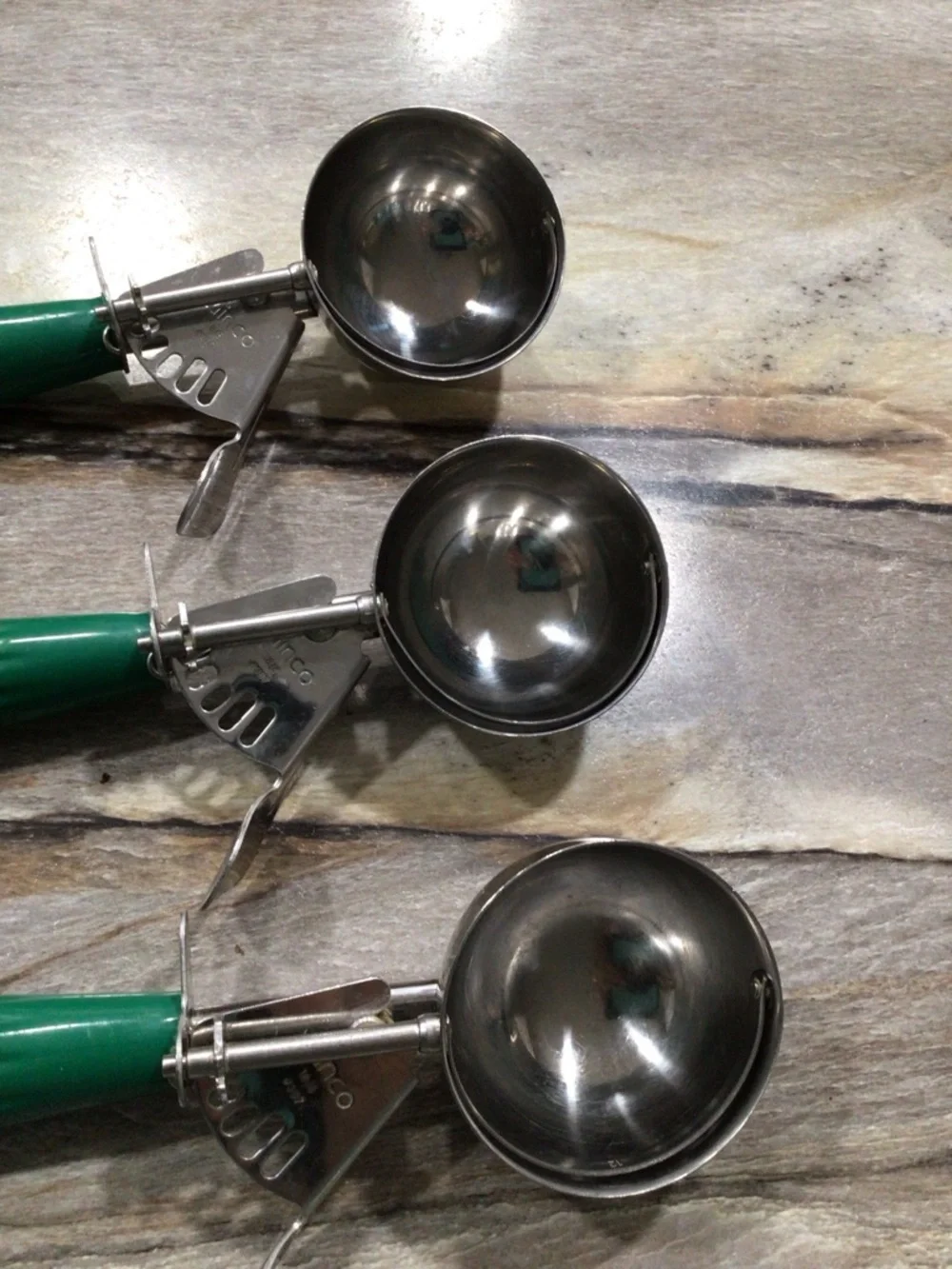 Set of 3 Winco #307 Green Dishers Size 12 3-1/4 oz Stainless Steel Scoops